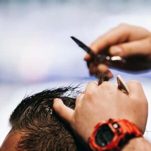 Corte de cabelo do noivo por 6 meses