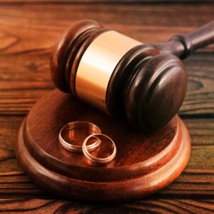 Martelo de madeira para a Noiva estar sempre coberta de razão